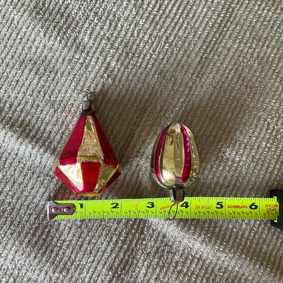2 red & gold vintage glass ornaments - Picture 7 of 7